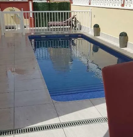 Semi-detached House & Pool Nyaraló Campoamor